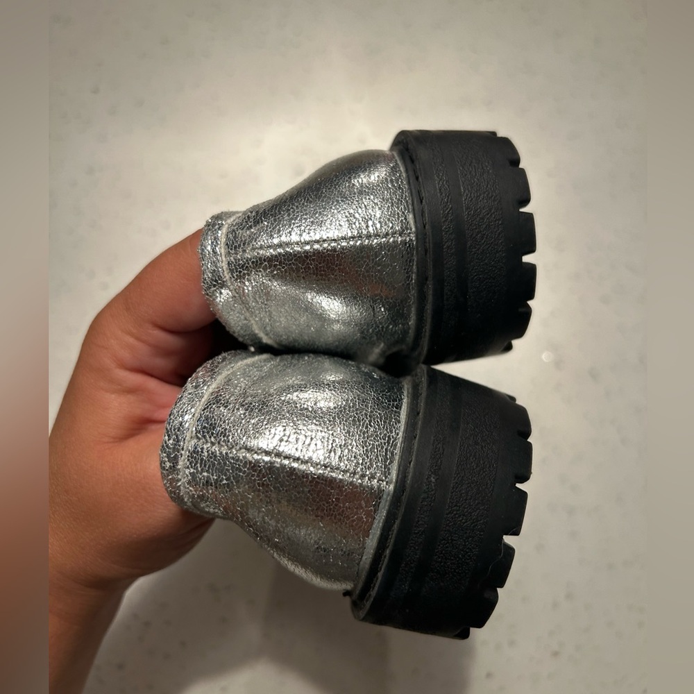 Nordstrom Silver Kids 2 Loafer - Picture 8 of 8